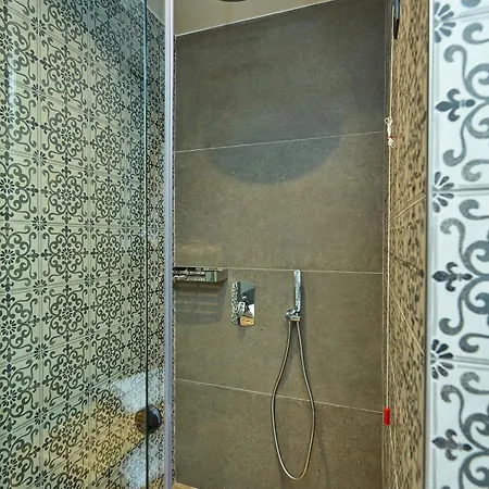 Sigma Lägenhetshotell 4*